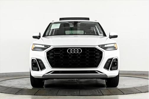 2023 Audi Q5 45 S line Premium
