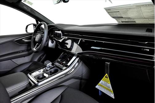 2025 Audi Q7 55 Premium Plus