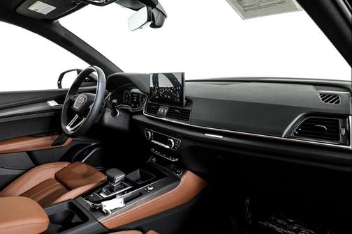 2024 Audi Q5 45 S line Premium Plus