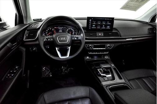 2022 Audi Q5 45 S line Premium