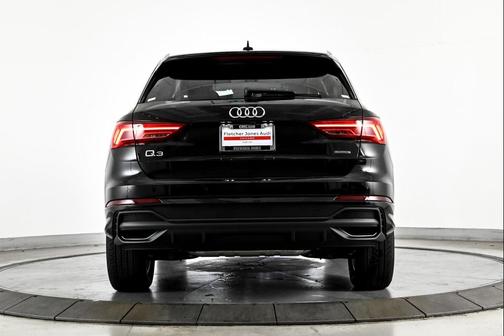 2025 Audi Q3 S line Premium 45 TFSI quattro
