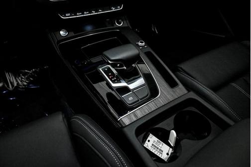 2025 Audi Q5 45 S line Prestige