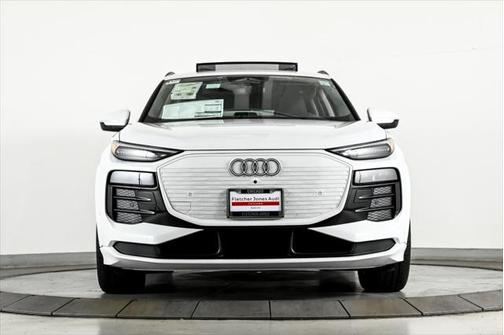 2025 Audi Q6 e-tron Prestige quattro