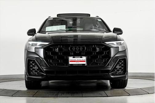 2025 Audi Q8 55 Premium Plus
