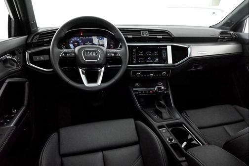 2025 Audi Q3 S line Premium 45 TFSI quattro