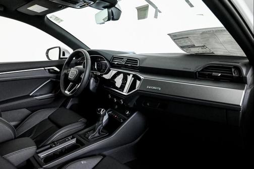 2025 Audi Q3 S line Premium 45 TFSI quattro