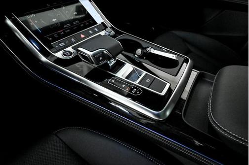 2025 Audi Q7 45 Premium Plus