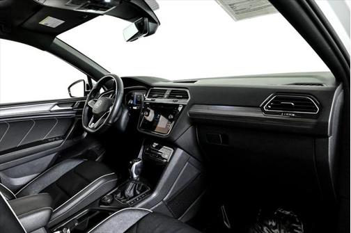 2022 Volkswagen Tiguan 2.0T SEL R-Line 4MOTION