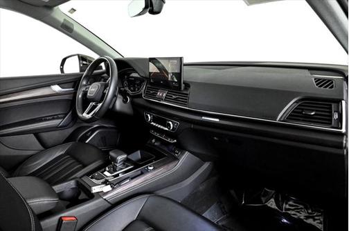 2023 Audi Q5 45 S line Premium Plus