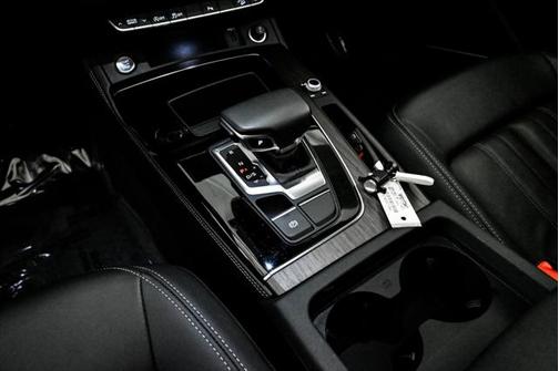 2023 Audi Q5 45 S line Premium Plus