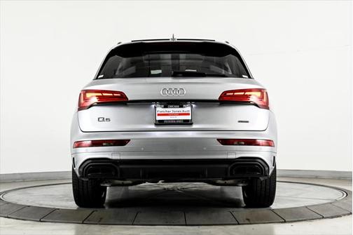 2022 Audi Q5 45 S line Premium Plus