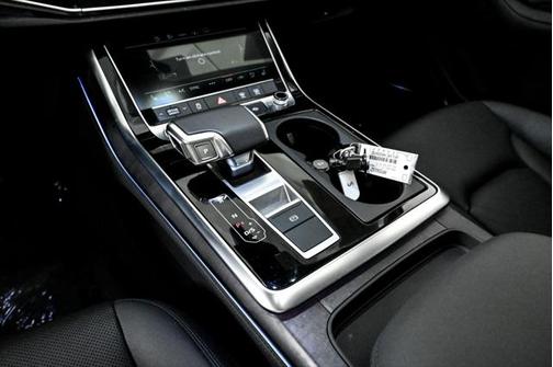2024 Audi Q7 55 Premium Plus