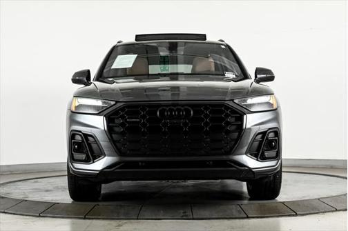 2022 Audi Q5 45 S line Premium Plus
