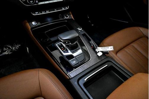 2022 Audi Q5 45 S line Premium Plus