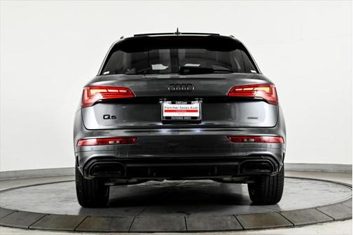 2022 Audi Q5 45 S line Premium Plus