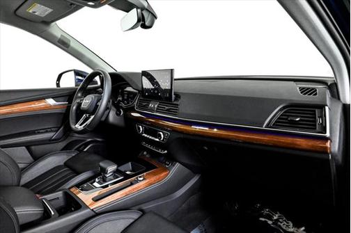 2022 Audi Q5 45 S line Prestige