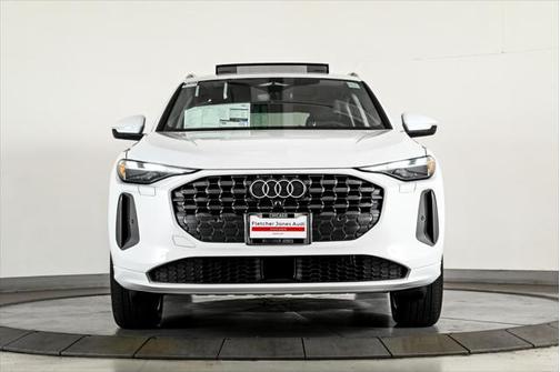 2025 Audi Q5 Premium 2.0 TFSI quattro