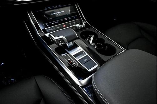 2025 Audi Q7 45 Premium Plus