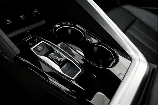 2025 Audi Q5 Premium 2.0 TFSI quattro