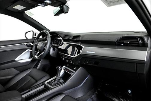 2025 Audi Q3 45 S line Premium Plus