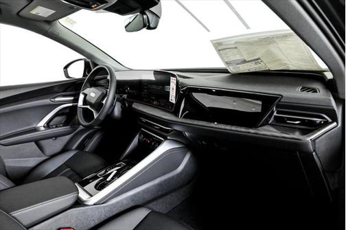 2025 Audi Q5 Premium 2.0 TFSI quattro