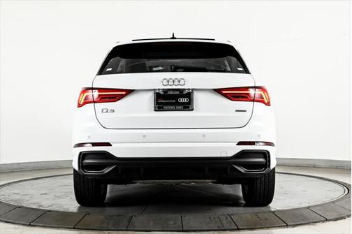 2025 Audi Q3 45 S line Premium Plus