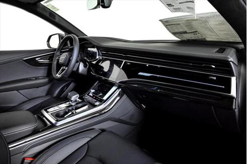 2025 Audi Q5 Premium 2.0 TFSI quattro