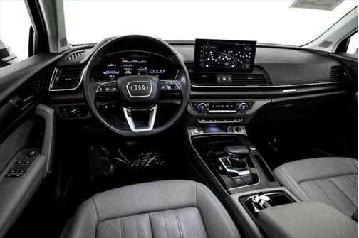 2022 Audi Q5 45 S line Premium Plus
