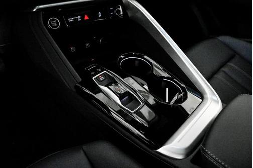 2025 Audi Q5 Premium 2.0 TFSI quattro
