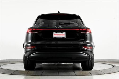 2025 Audi Q6 e-tron Premium Plus quattro