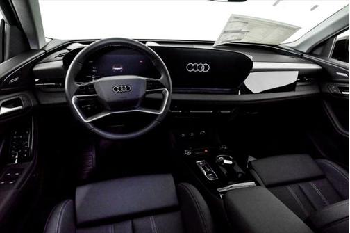 2025 Audi Q6 e-tron Premium Plus quattro