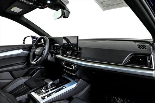 2025 Audi Q5 45 S line Prestige