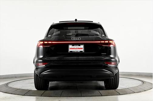 2025 Audi Q6 e-tron Premium Plus quattro
