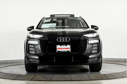2025 Audi Q6 e-tron Premium Plus quattro