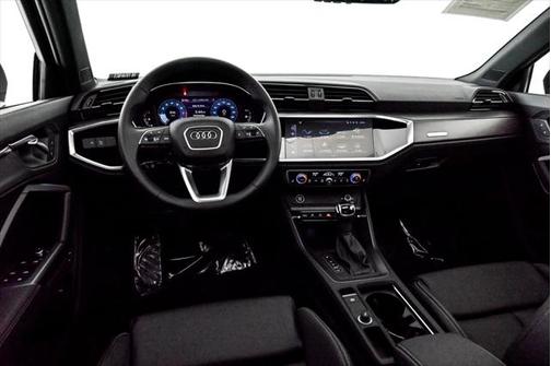 2025 Audi Q3 CERTIFIED S line Premium/ Convenience/ Black Optic