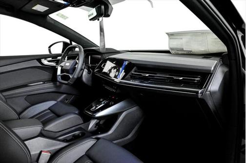 2025 Audi Q4 e-tron Premium Plus 55 quattro