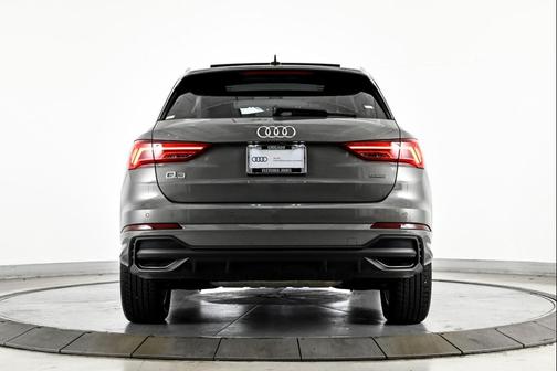 2025 Audi Q3 45 S line Premium Plus