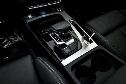 2024 Audi Q5 45 S line Premium Plus