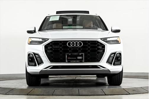 2025 Audi Q5 45 S line Premium Plus
