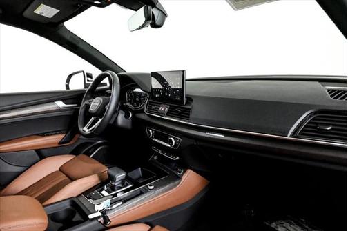 2025 Audi Q5 45 S line Premium Plus