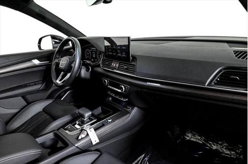 2024 Audi Q5 45 S line Premium Plus