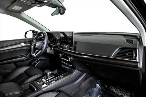 2022 Audi Q5 55 S line Premium