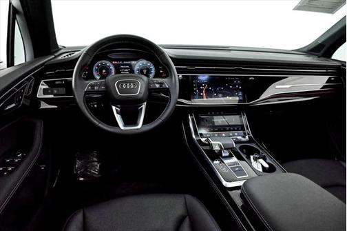 2025 Audi Q7 55 Premium Plus