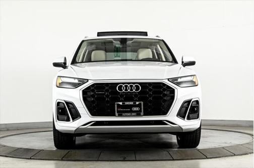 2022 Audi Q5 45 S line Premium Plus