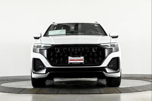2025 Audi Q8 55 Premium Plus