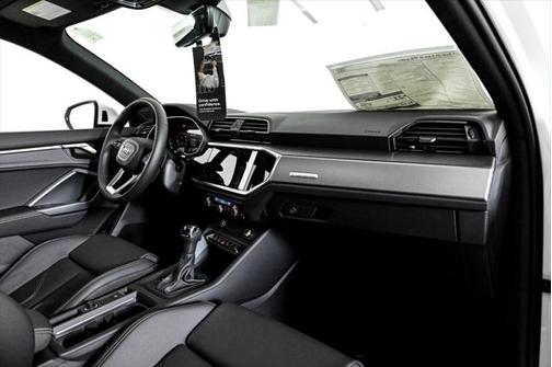 2025 Audi Q3 S line Premium 45 TFSI quattro