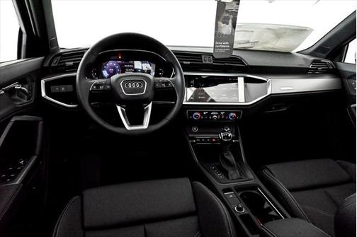 2025 Audi Q3 S line Premium 45 TFSI quattro