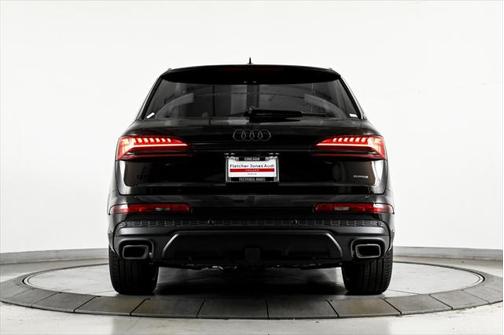 2025 Audi Q7 55 Premium Plus