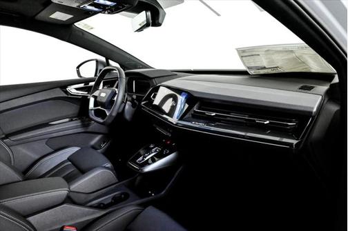 2025 Audi Q4 e-tron Premium Plus 55 quattro