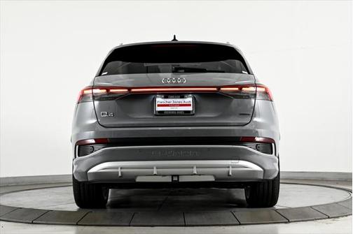 2025 Audi Q4 e-tron Premium Plus 55 quattro